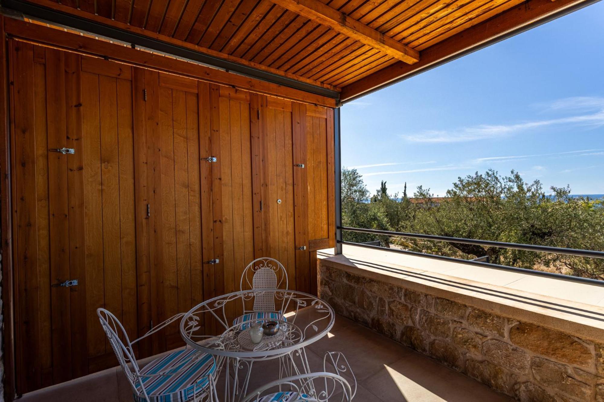 Lithos Guesthouse Kardamili Exterior photo
