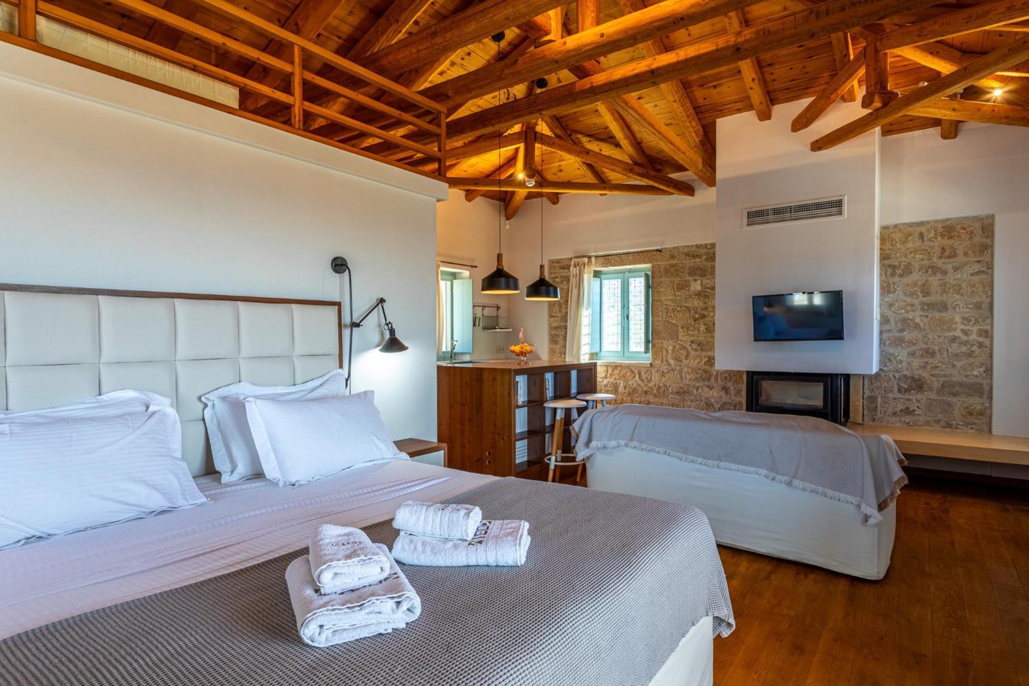 Lithos Guesthouse Kardamili Exterior photo