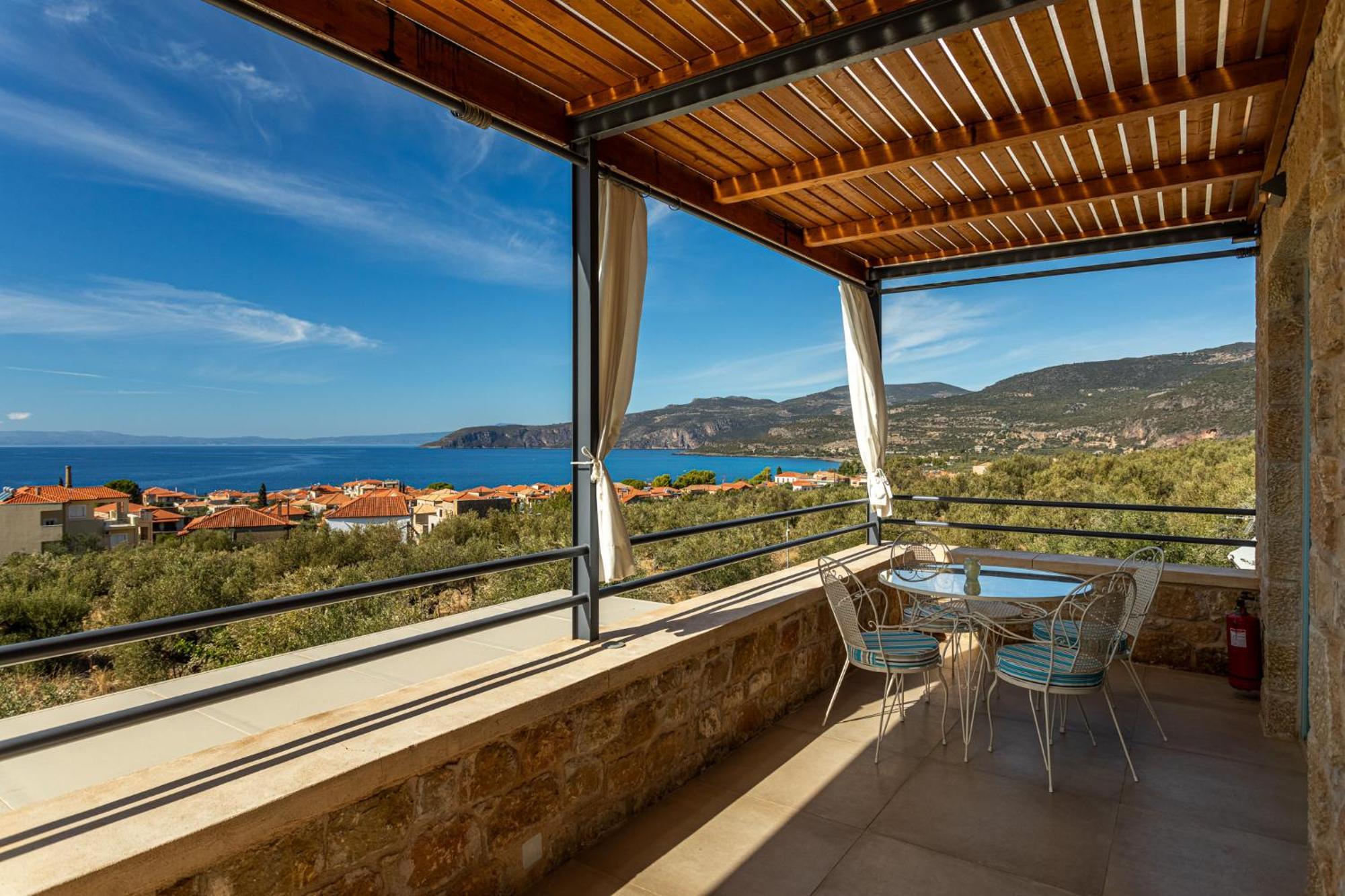Lithos Guesthouse Kardamili Exterior photo